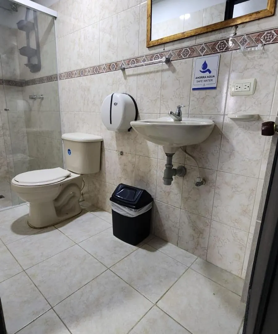 Hotel Medellin Calasanz
