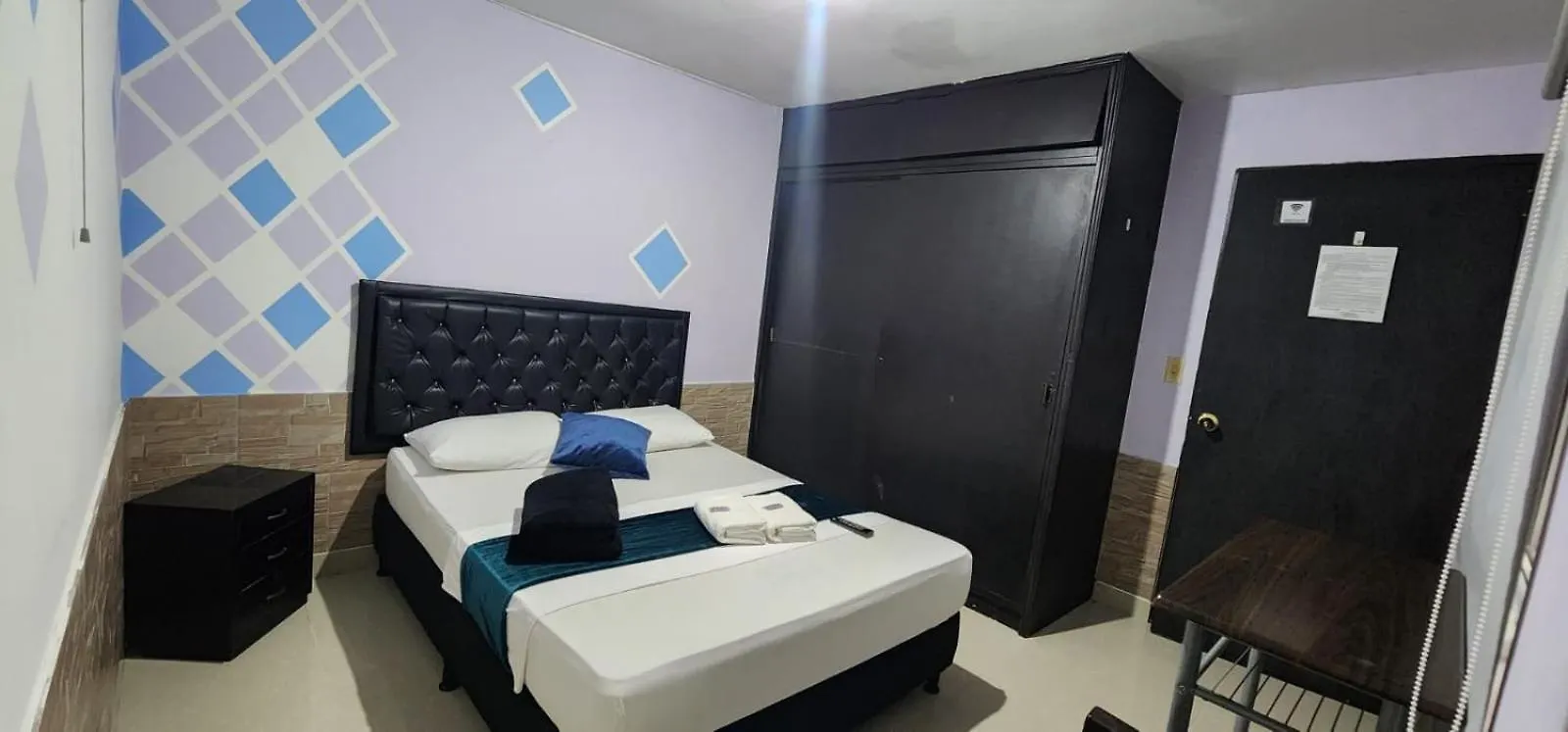 Hotel Medellin Calasanz 3*,
