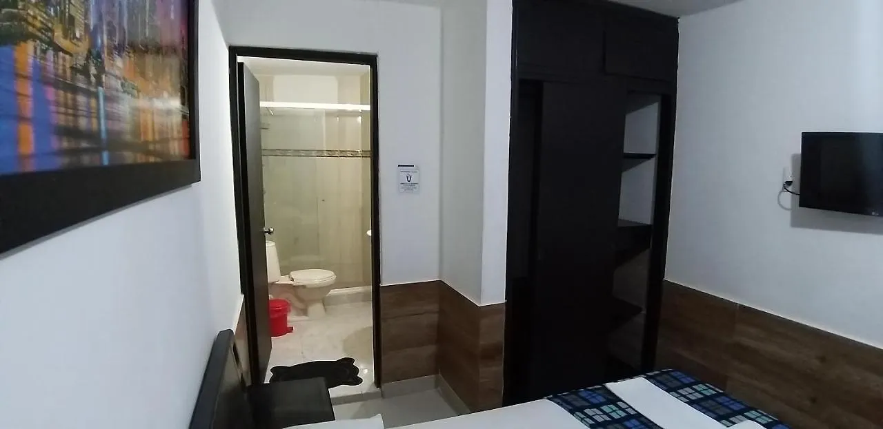 Hotel Medellin Calasanz 3*,