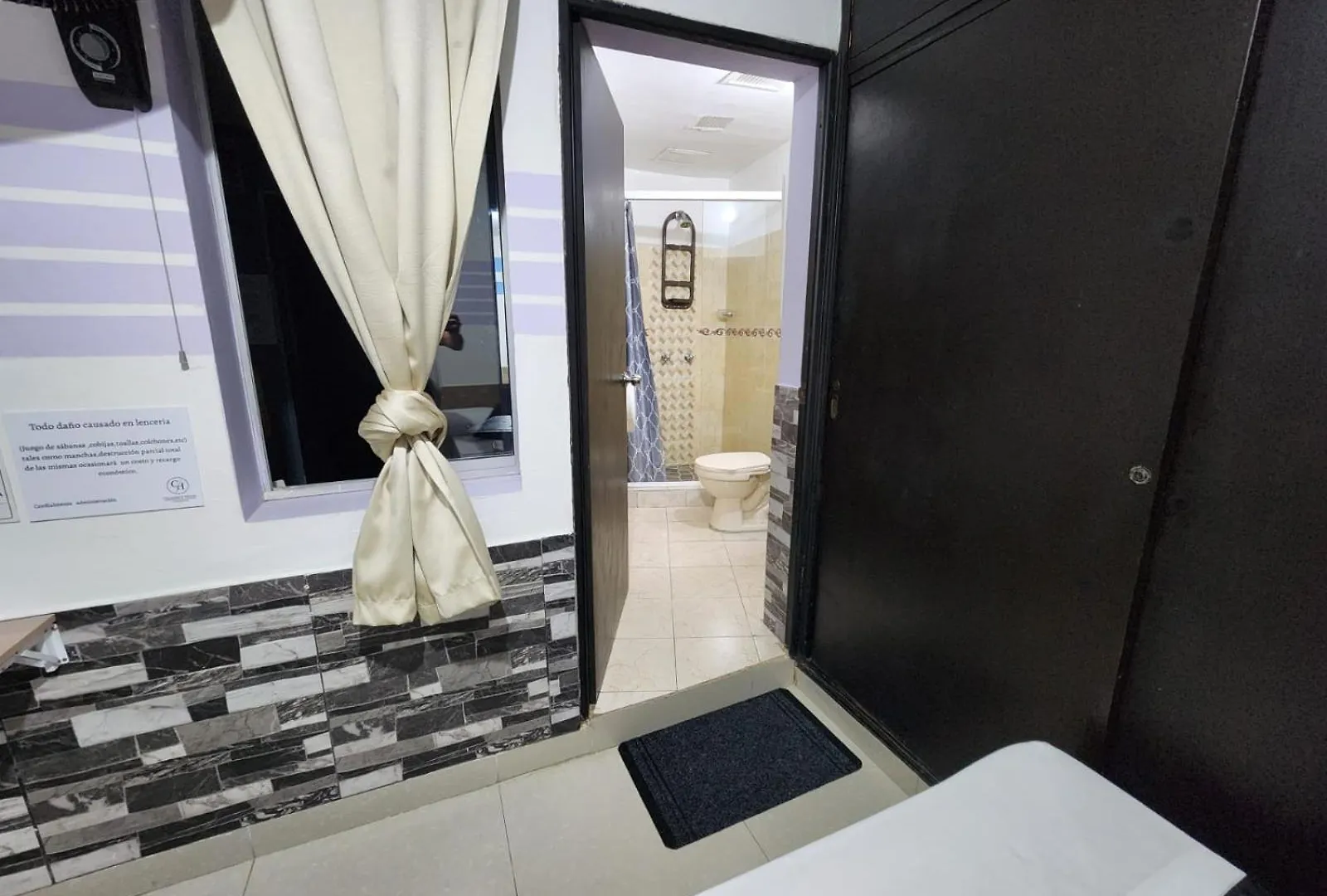 Hotel Medellin Calasanz 3*,  コロンビア